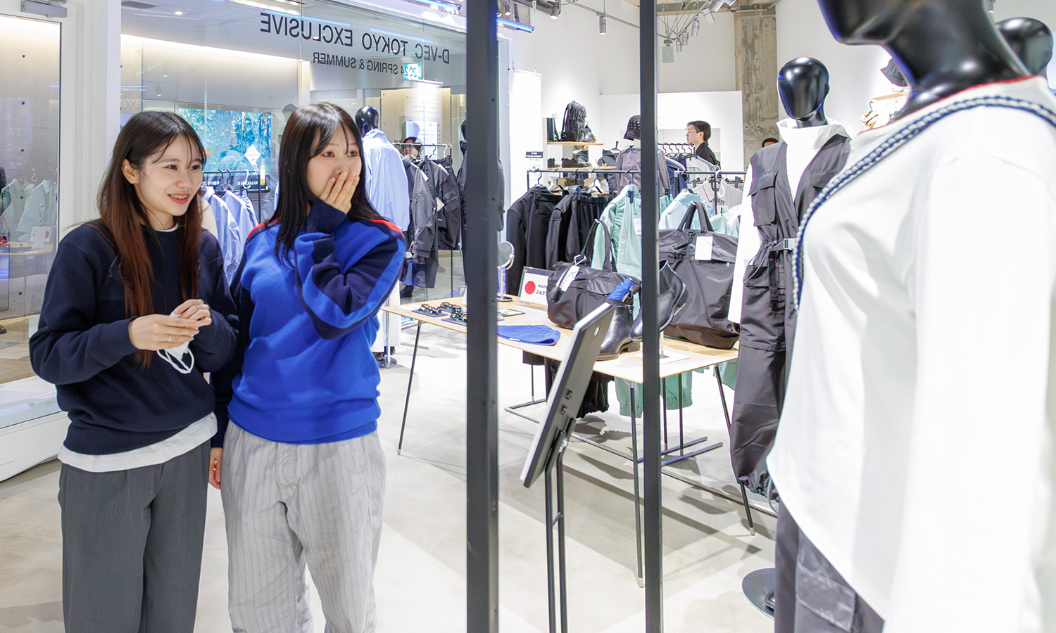 BE EARTH-FRIENDLY × COLLECTION WORK HRD PROJECT