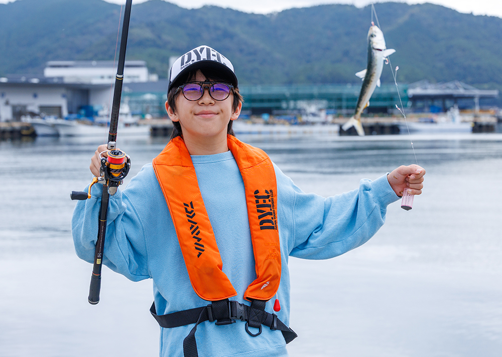 早朝7：30、D.Y.F.C海釣りスクールがスタート