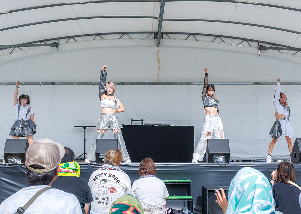 ステージイベントもヒートアップ