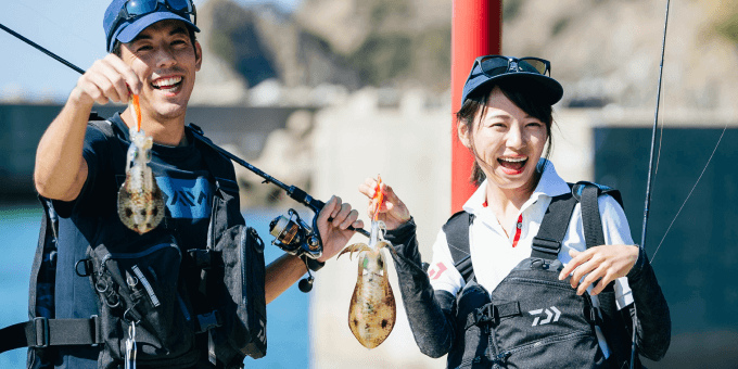 ライフジャケットを着た親子