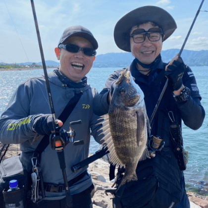 people fishing