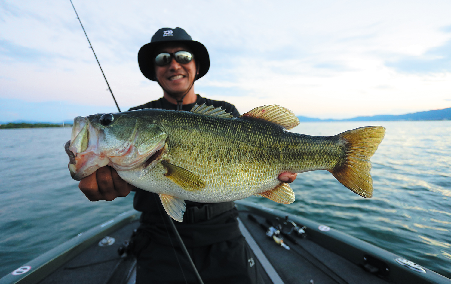 長谷川耕司・三宅貴浩・小島明