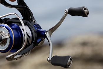 DAIWA ダイワバトルゲーム2000LBQD リール フィッシング スポーツ・レジャー 特売新入荷特価