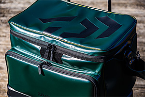 DAIWA ： へらバッグ LT35（C） - Web site